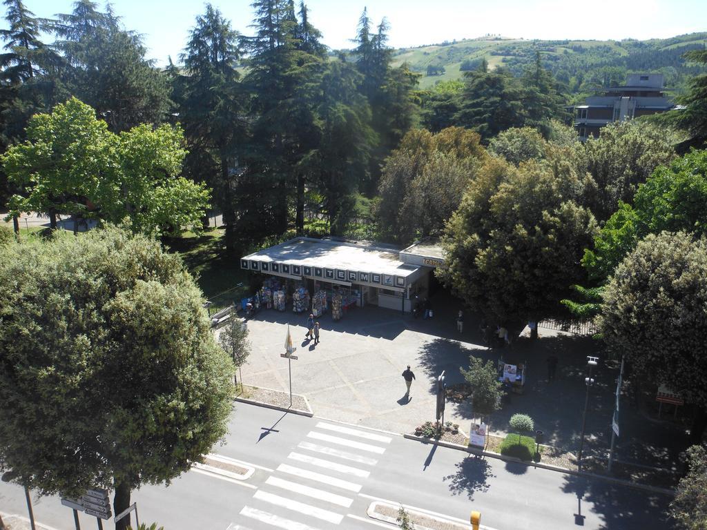Hotel Rosa Del Deserto Castrocaro Terme Eksteriør bilde