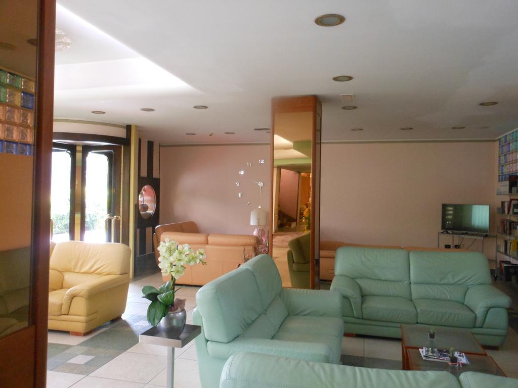 Hotel Rosa Del Deserto Castrocaro Terme Eksteriør bilde