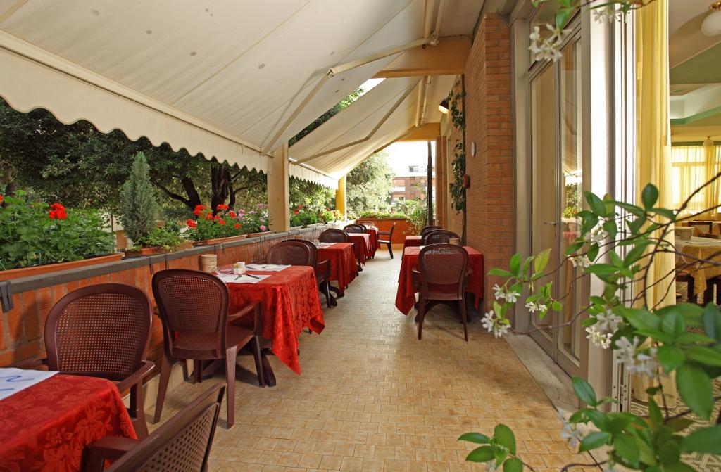 Hotel Rosa Del Deserto Castrocaro Terme Eksteriør bilde